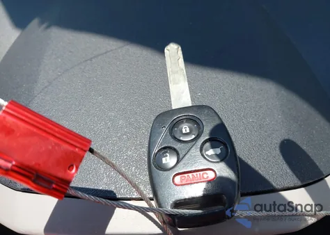 2014 Honda Pilot Lx z USA, uszkodzony, nr VIN 5FNYF4H22EB024677